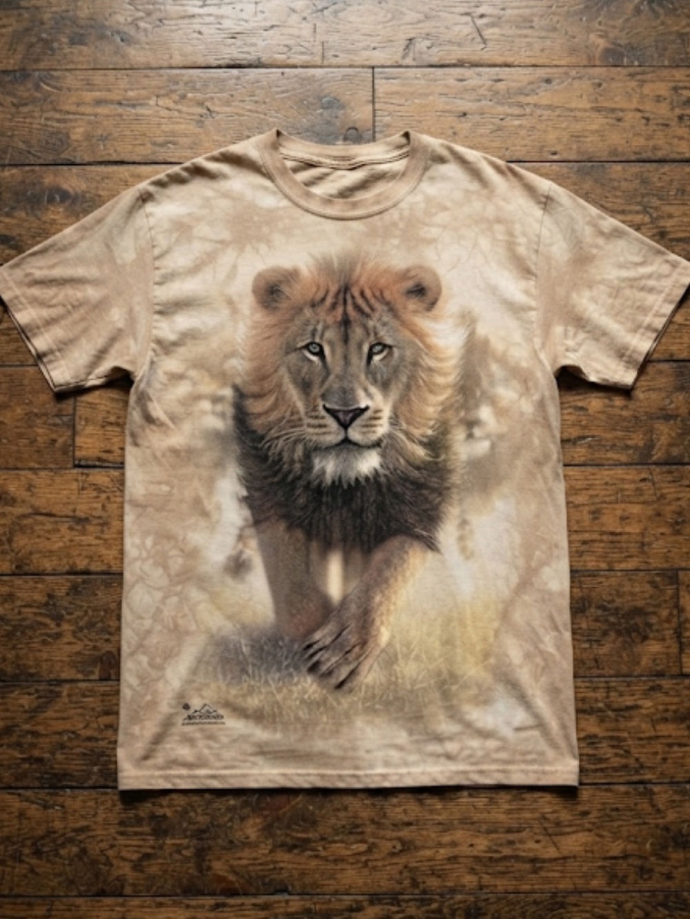 Lion Graphic Shirt the mountain size small